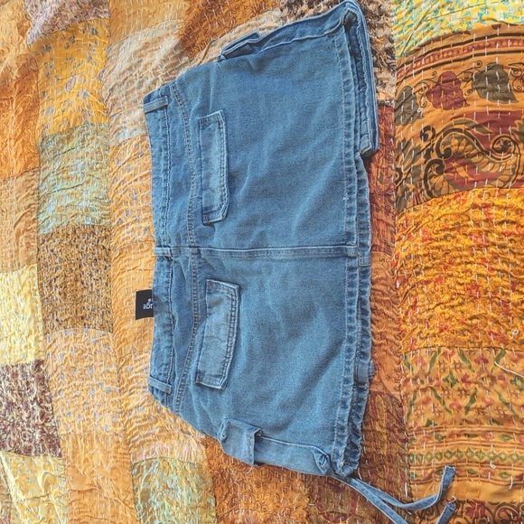 Denim cargo mini skirt - Picture 2 of 7